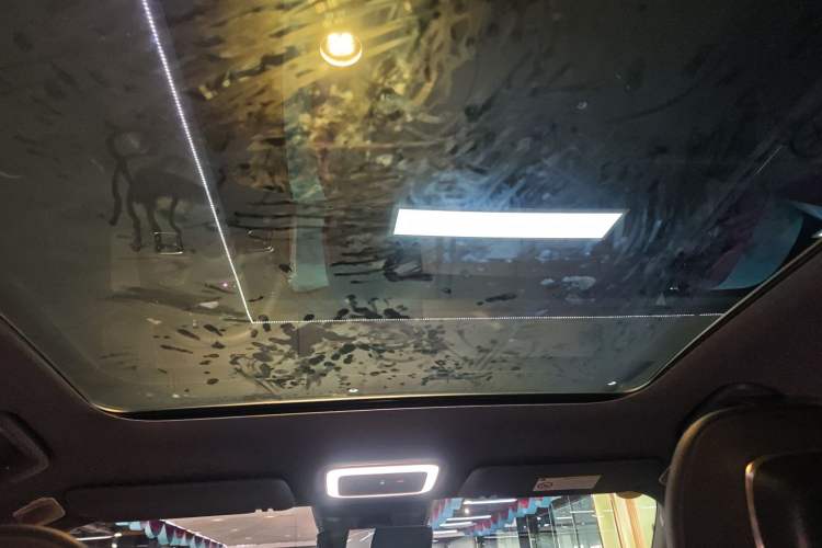 Used Zeekr 7X 2025 100 kWh Long-Range Rear-Wheel Drive with Intelligent Driving Features
