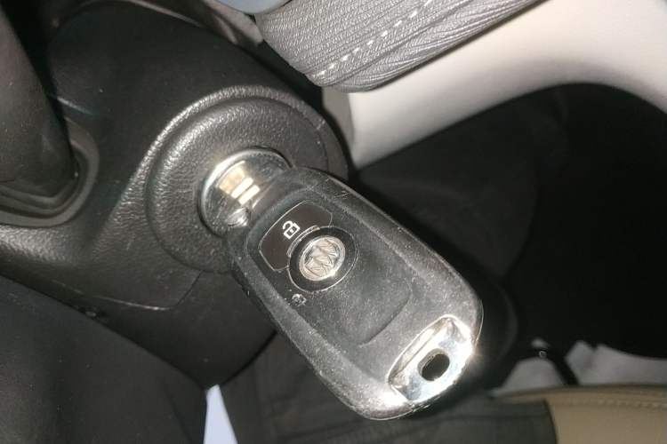 Used Buick GL6 2018 18T 6-Seater Elite Model
