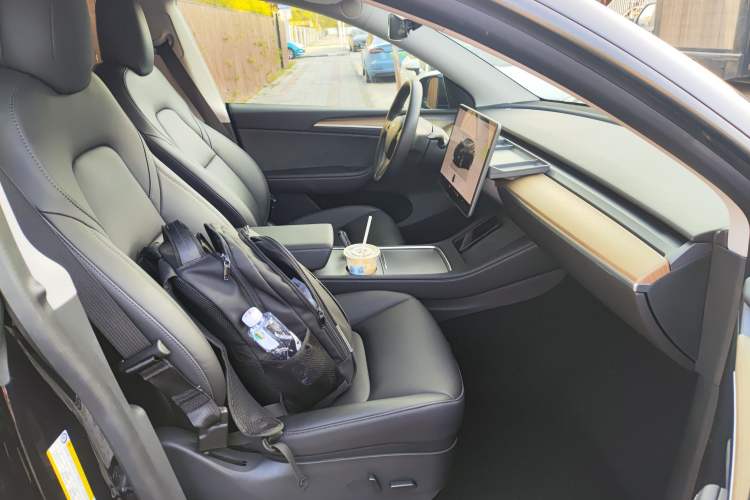 Used Tesla Model Y 2022 Rear-Wheel-Drive Version