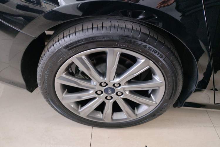 Used Ford Taurus 2019 EcoBoost 245 Premium Edition
