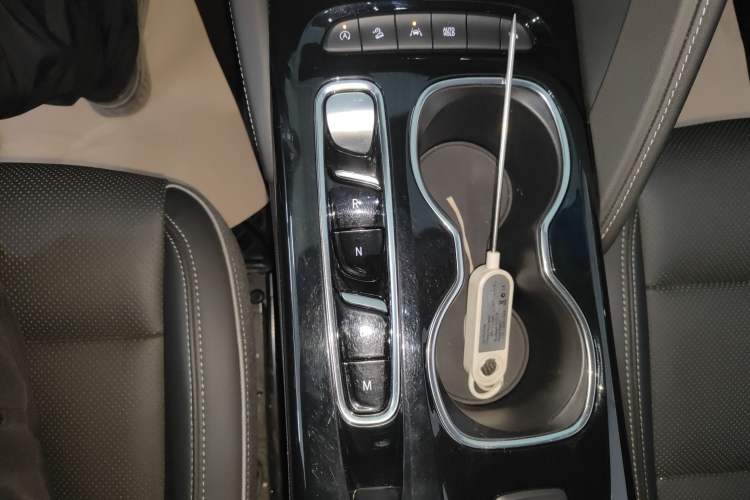 Used Buick Envision 2022 Encore Plus 652T Five-Seat All-Wheel-Drive Luxury Model
