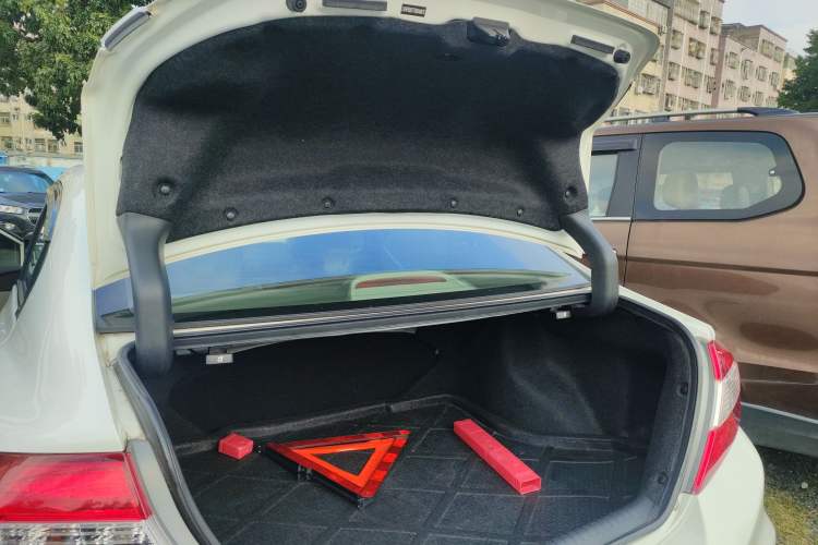 Used Honda Civic 2013 10th Anniversary 1.8L Automatic Luxury Edition
