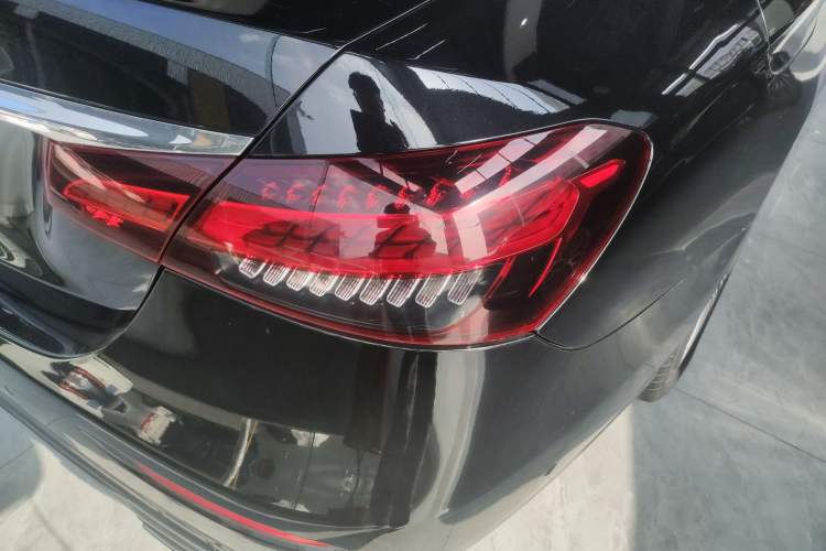 Used Mercedes-Benz E-Class 2022 Second Facelift E 300 L Luxury Edition
