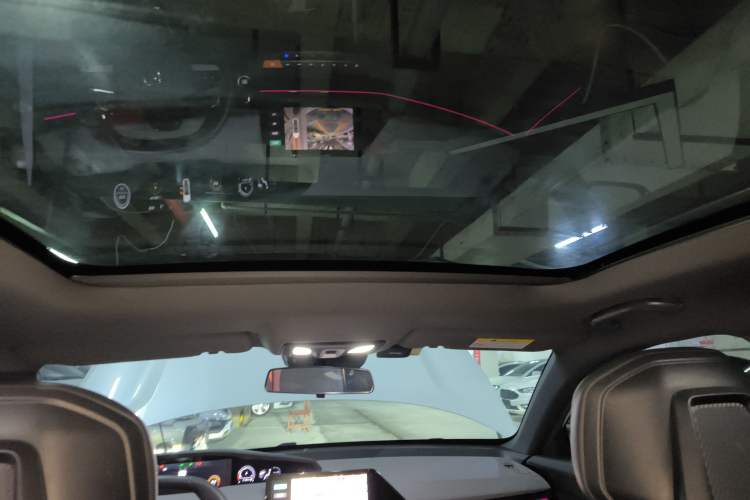 Used Changan UNI-V 2022 1.5T Prestige Version