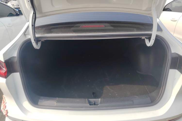 Used Roewe i5 2023 1.5L CVT Luxury Edition
