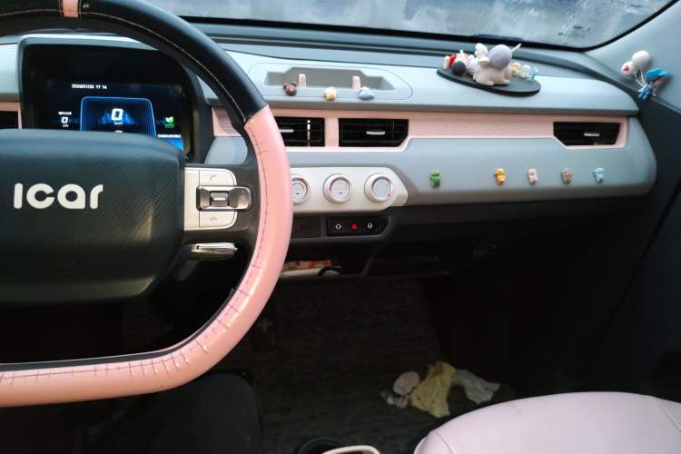 Used Chery QQ Ice Cream 2022 170km Sundae Phosphate Lithium-Ion