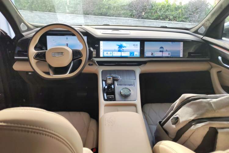 Used Geely Auto Monjaro L 2025 Dongfang Yao 2.0TD Automatic All-Wheel-Drive Wangyue Edition