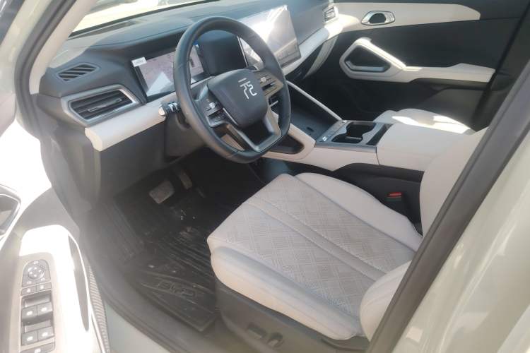 Used BYD Yuan UP 2025 Intelligent Driving Version 401 km Beyond-Range Edition