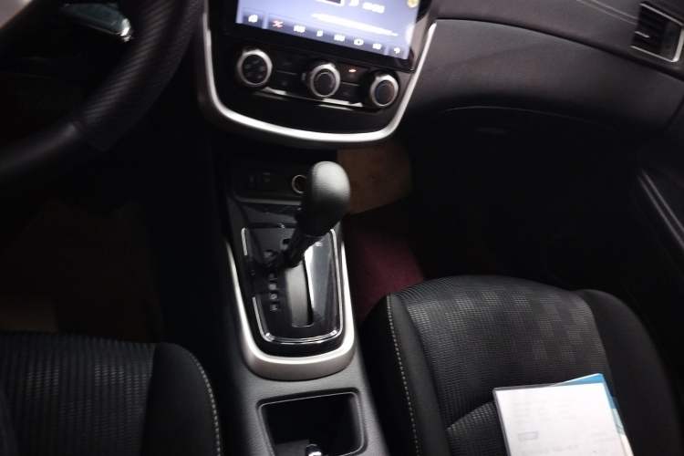 Used Nissan Tiida 2021 1.6L CVT Cool Edition
