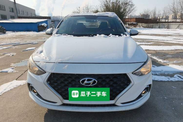 Used Hyundai Celesta 2017 1.6L Automatic Enjoyment Version GLS