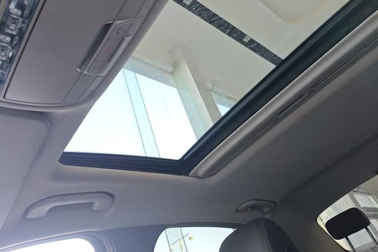 Used Mercedes-Benz C-Class 2018 C 180 L Fashion Edition Sport Version
