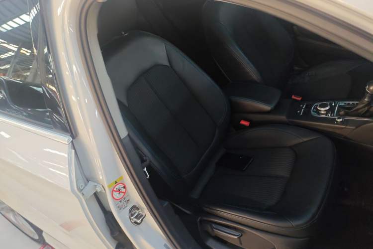 Used Audi A3 2019 Limousine 35 TFSI Fashion Edition China V standard
