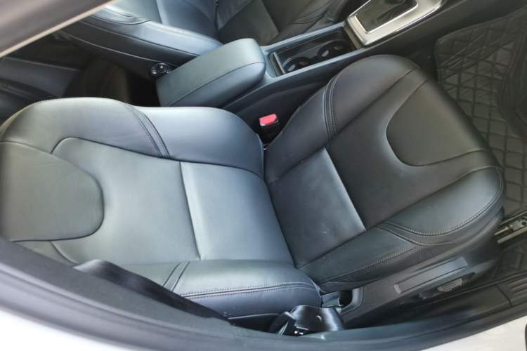 Used Volvo V40 2017 T3 Zhiya Edition