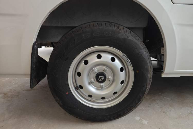 Used Chana Ruixing EM80 2025 Cargo Version Standard 2-Seater 300 km Side-Hinged Doors
