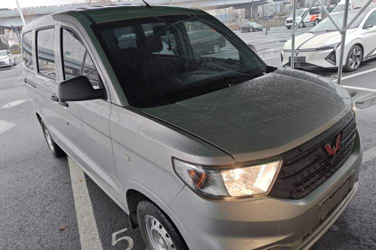 Used Wuling Hongguang V 2022 1.5L Jingqu Version Hydraulic Power Steering LAR