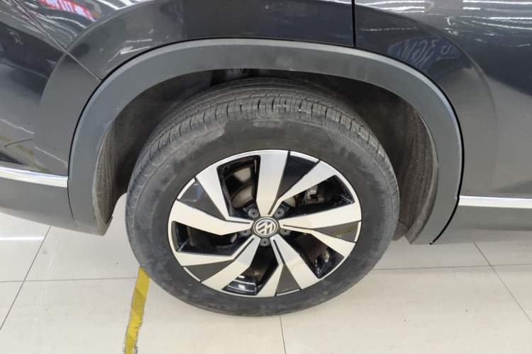 Used Volkswagen Tayron 2019 330TSI Two-Wheel Drive Luxury Model China VI Standard
