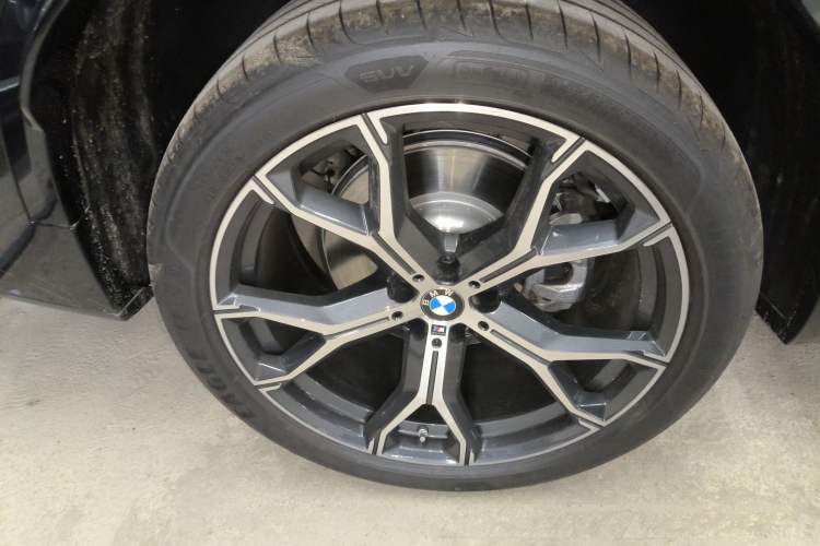 Used BMW X5 2023 xDrive 30Li Luxury M Sport Night Edition Package
