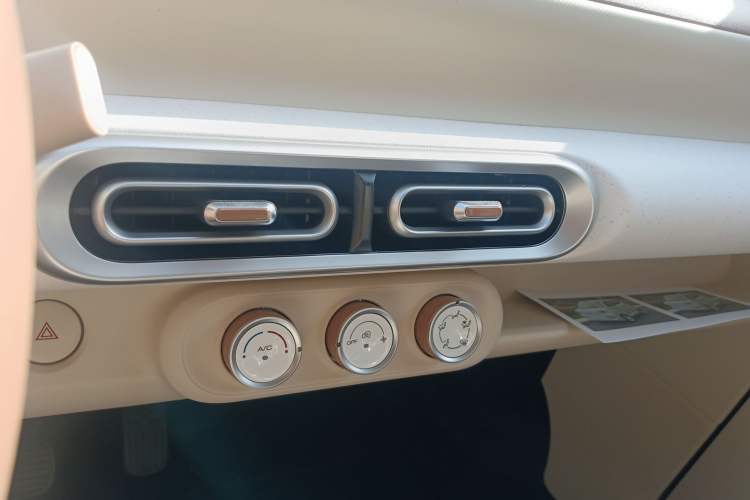 TDK.VehicleDetails.img