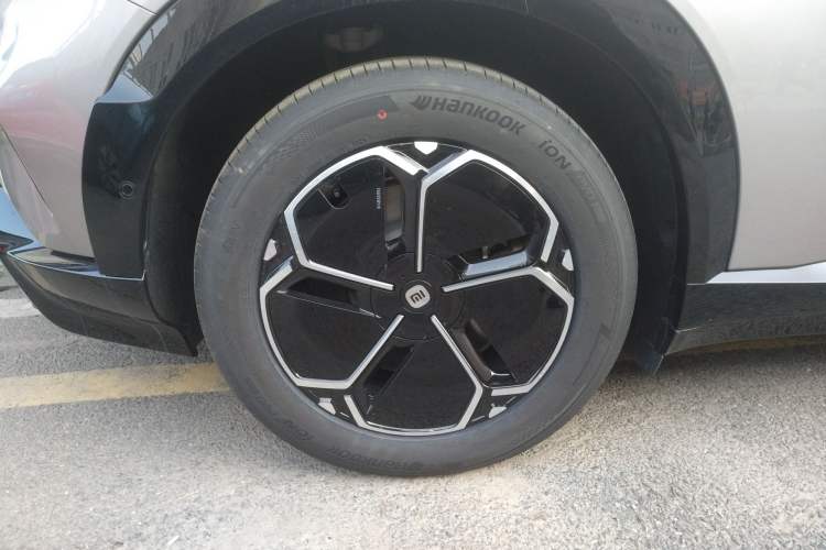 Used  YU7 2025 Ultra-Long Range Rear-Wheel Drive Version
