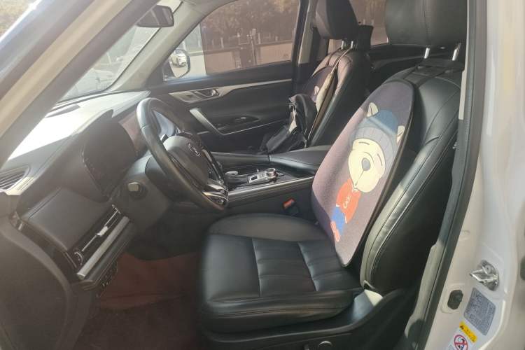 Used Changan CS95 2019 2.0T Two-Wheel-Drive Luxury Version
