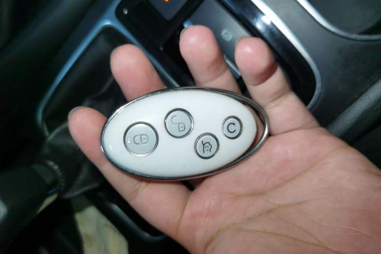 Used BYD Song MAX 2018 1.5T Automatic Smart Connect Elite Model with 6 Seats