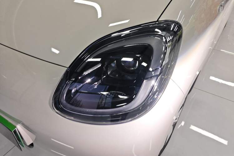 Used Wuling Hongguang MINIEV 2025 Four-Door Version Advanced Edition
