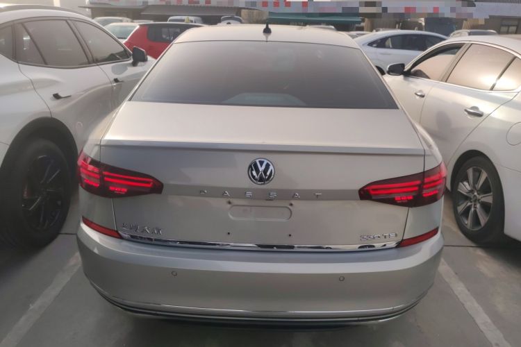 Used Volkswagen Passat 2020 330TSI Luxury Edition China VI
