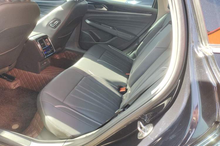 Used Volkswagen Passat 2024 380TSI Dragon Edition
