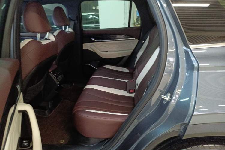 Used Geely Auto Monjaro L 2021 2.0TD DCT EVO Two-Wheel Drive Smart Luxury Version
