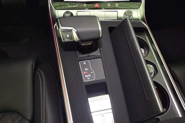 Used Audi A6L 2025 Revised 45 TFSI Prestige Dynamic Edition
