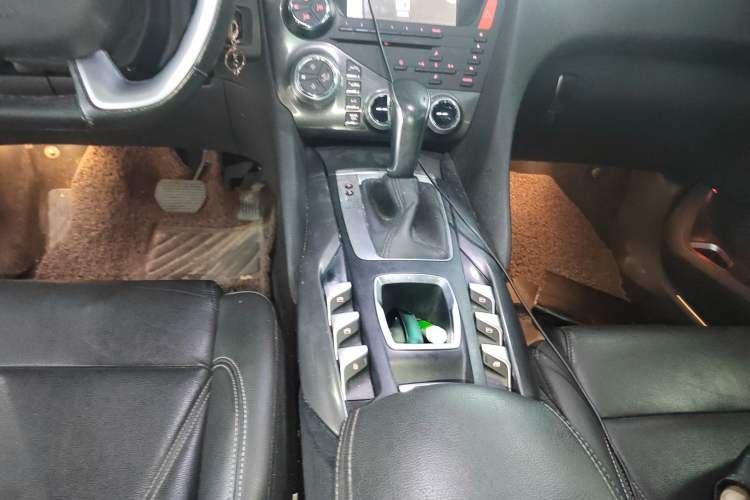 Used  5 2015 1.6T Luxury Edition THP160