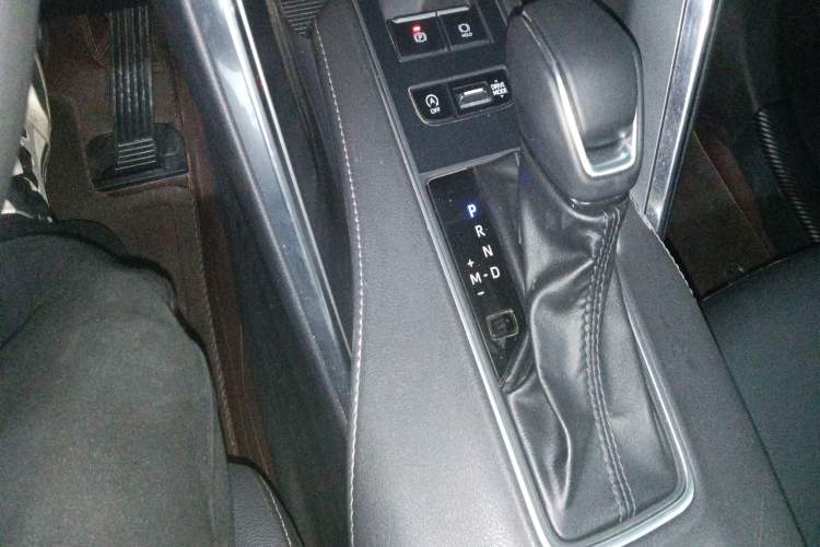 Used Toyota Venza 2023 2.0L CVT Two-Wheel Drive Luxury Edition