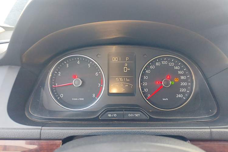 Used Volkswagen Lavida 2013 Restyled Classic 1.6L Automatic Comfort Edition
