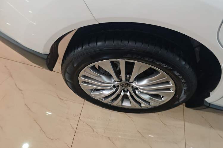 Used Toyota Harrier 2023 2.0L CVT Two-Wheel Drive Deluxe Edition