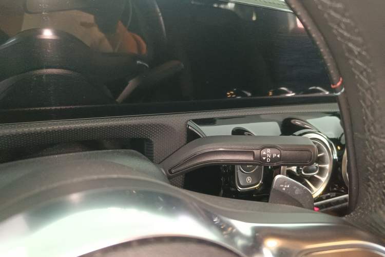 Used Mercedes-Benz A-Class 2022 Revised Version A 200 L Sport Sedan Fashionable Style
