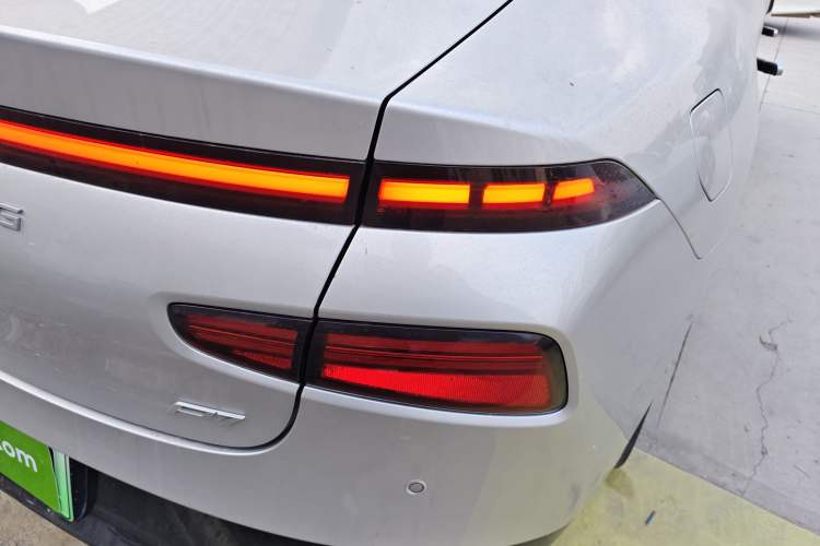 Used XPeng P7 2023 P7i 702 Pro