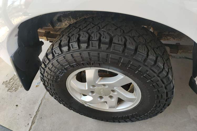 Used JMC Yuhu 5 2019 2.0T Diesel Manual Two-Wheel Drive Entry-Level China VI Standard