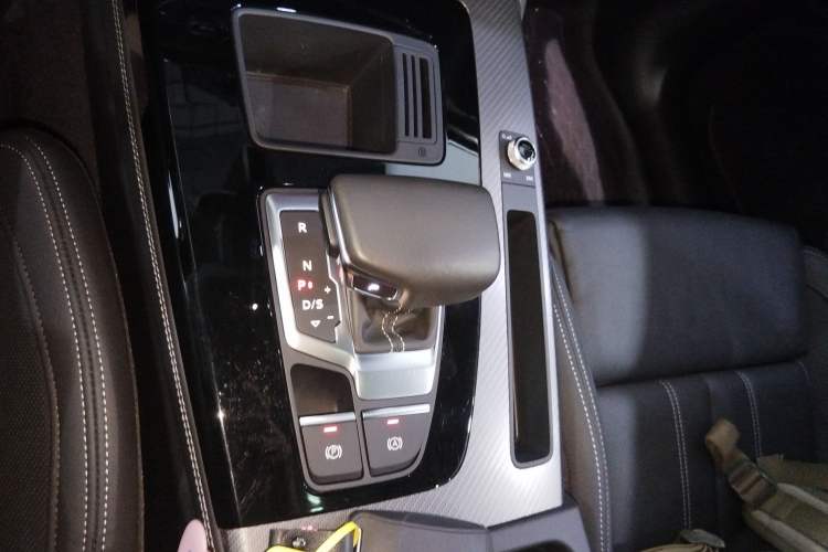 Used Audi Q5L 2022 Updated 40T Luxury Dynamic Edition