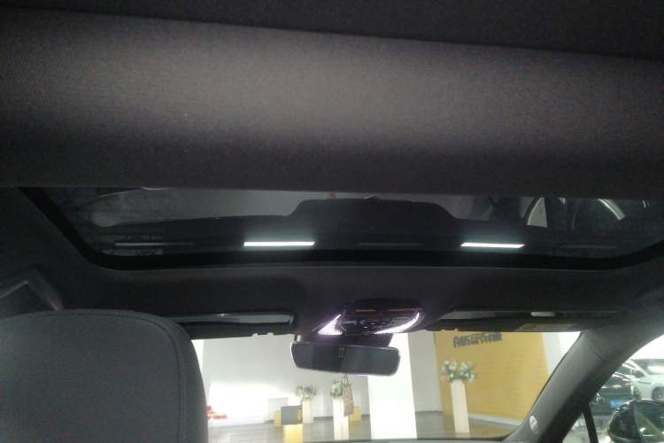 Used VOYAH PASSION 2024 PHEV Four-Wheel Drive Ultra-Long Range Flagship Model
