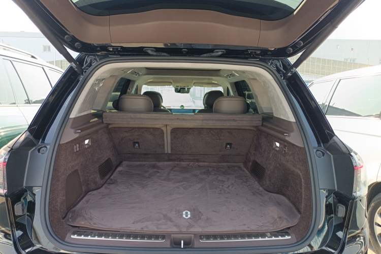 Used Hima AITO M9 2024 Range-Extended Max Edition 42 kWh 5-Seater Version
