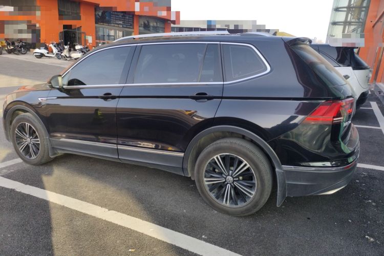 Used Volkswagen Tiguan L 2017 380TSI Automatic All-Wheel-Drive Luxury Edition