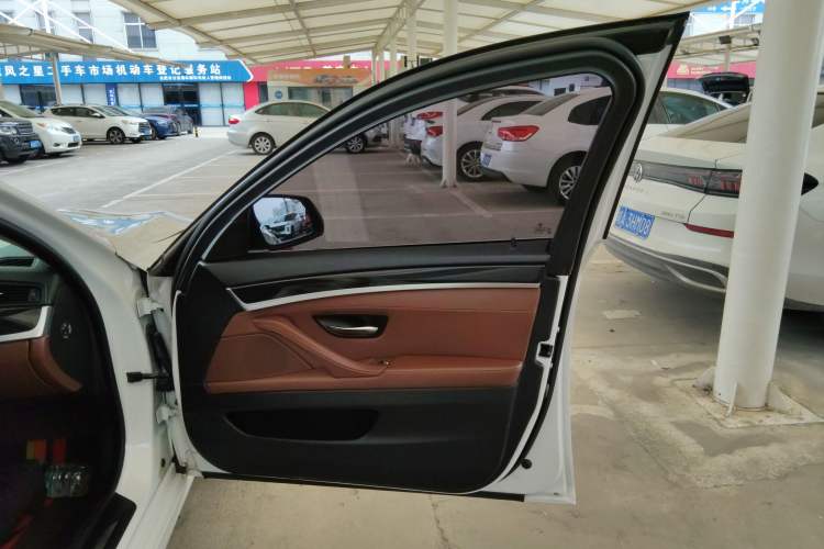 Used BMW 5 Series 2014 520Li Elegant Model