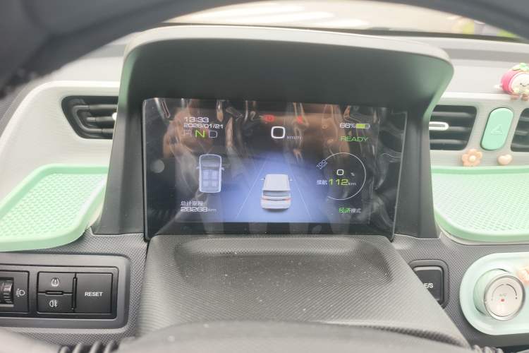 Used Wuling Hongguang MINIEV 2021 Macaron Premium Model – Lithium Iron Phosphate
