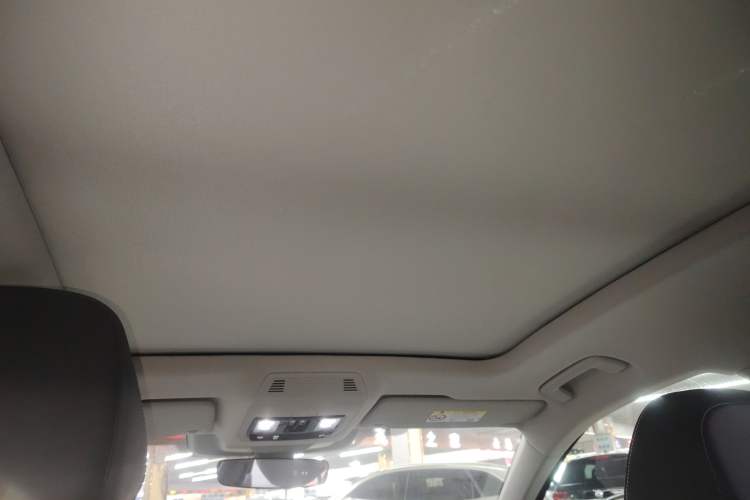 Used Volkswagen Passat 2025 Pro 380TSI Starry Dragon Luxury Edition
