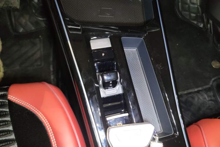 Used Volkswagen Lamando 2024 Lavida L 280TSI DSG Cool & Spicy Edition