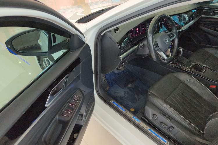 Used Volkswagen Passat New Energy 2022 430 PHEV Hybrid Luxury Edition
