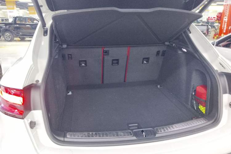 Used Porsche Macan 2022 Macan 2.0T
