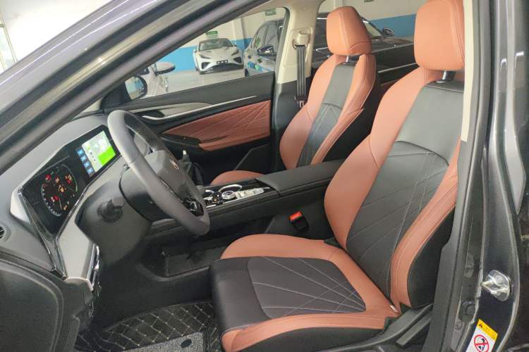 Used Changan Eado 2023 Changan Edition PLUS Blue Whale NE 1.4T GDI DCT Prestige Version