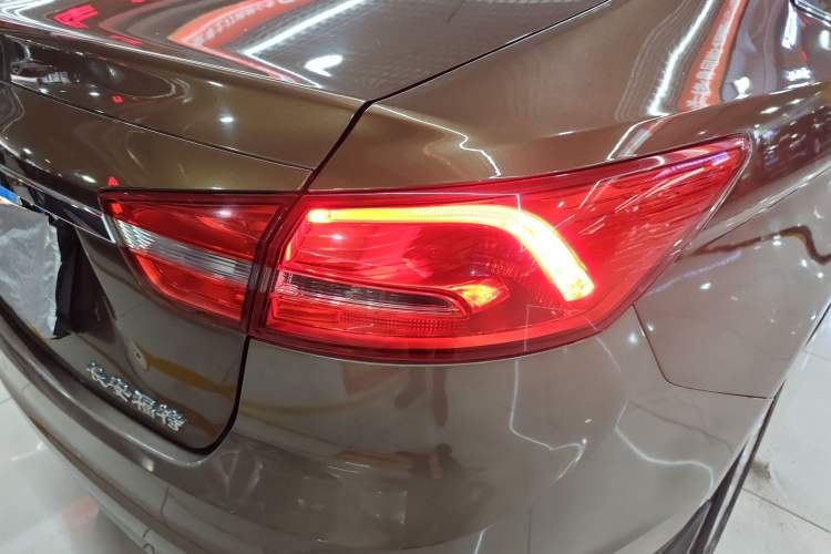 Used Ford Escort 2015 1.5L Automatic Fashion Model