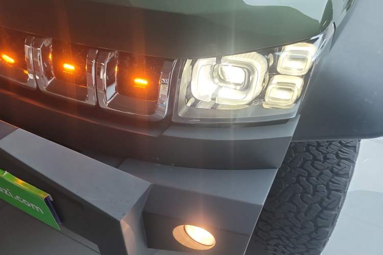 Used Beijing Auto BJ40 2020 2.3T Automatic Four-Wheel Drive Rainforest Expedition Edition